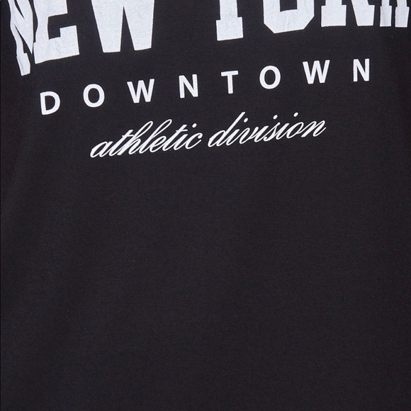 Oversized T-shirt - Picture 2 of 4